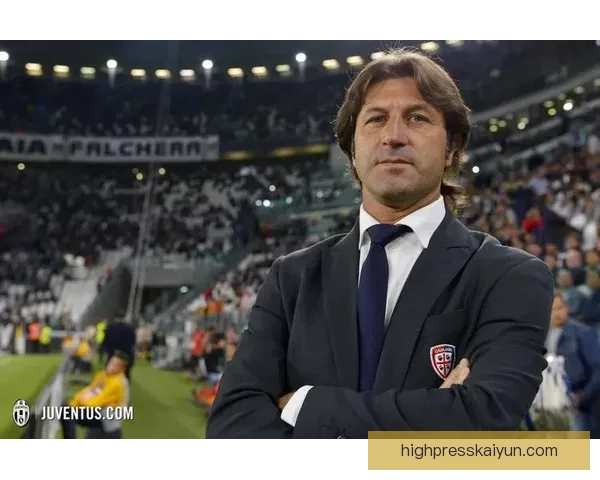 卡利亚里主帅战术风格解析：注重防守反击与中场控制